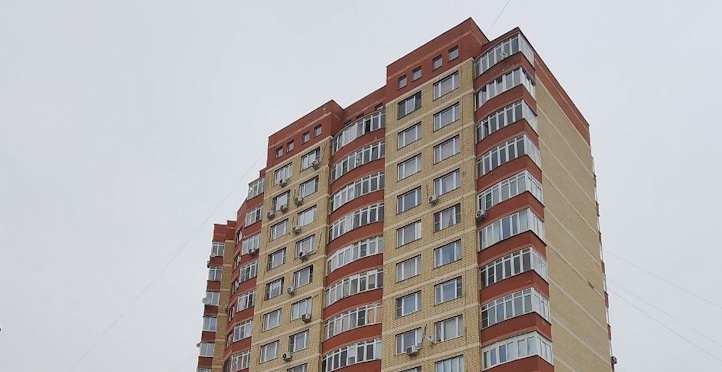 Дмитров, Космонавтов 52